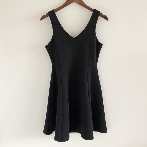 ASOS Dresses & Skirts - ASOS Black Ribbed V-Neck Tank Dress US 6